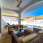 Private 4 Bedroom Pool Villa Ng411